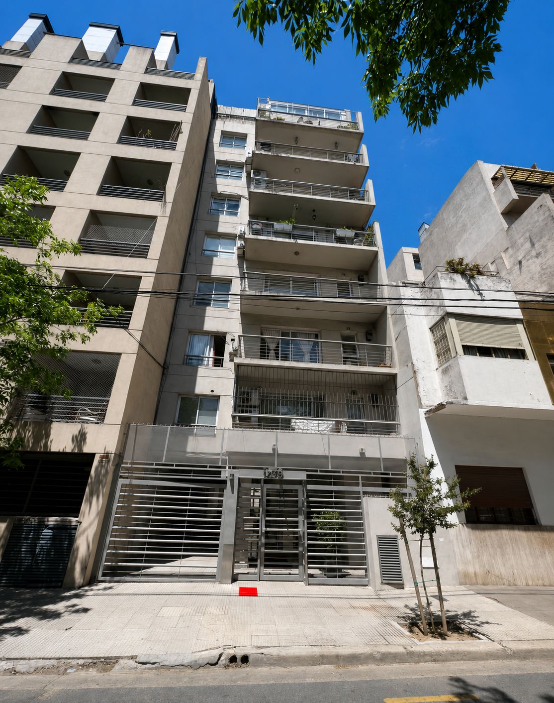 Edificio Carlos Calvo en San Cristóbal construido por NEST