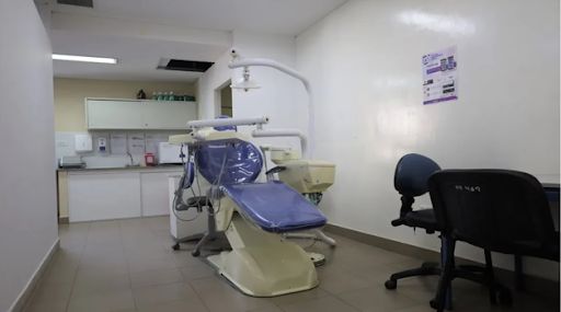 Consultorio odontológico del Hospital B. Quinquela Martín, La Boca, remodelado por NEST